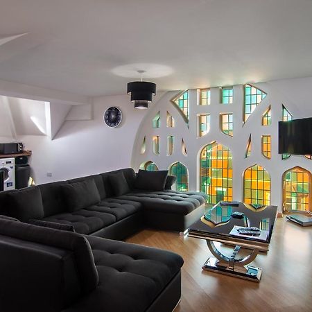 Stunning Church Conversion Close To The Tower 黑潭 外观 照片