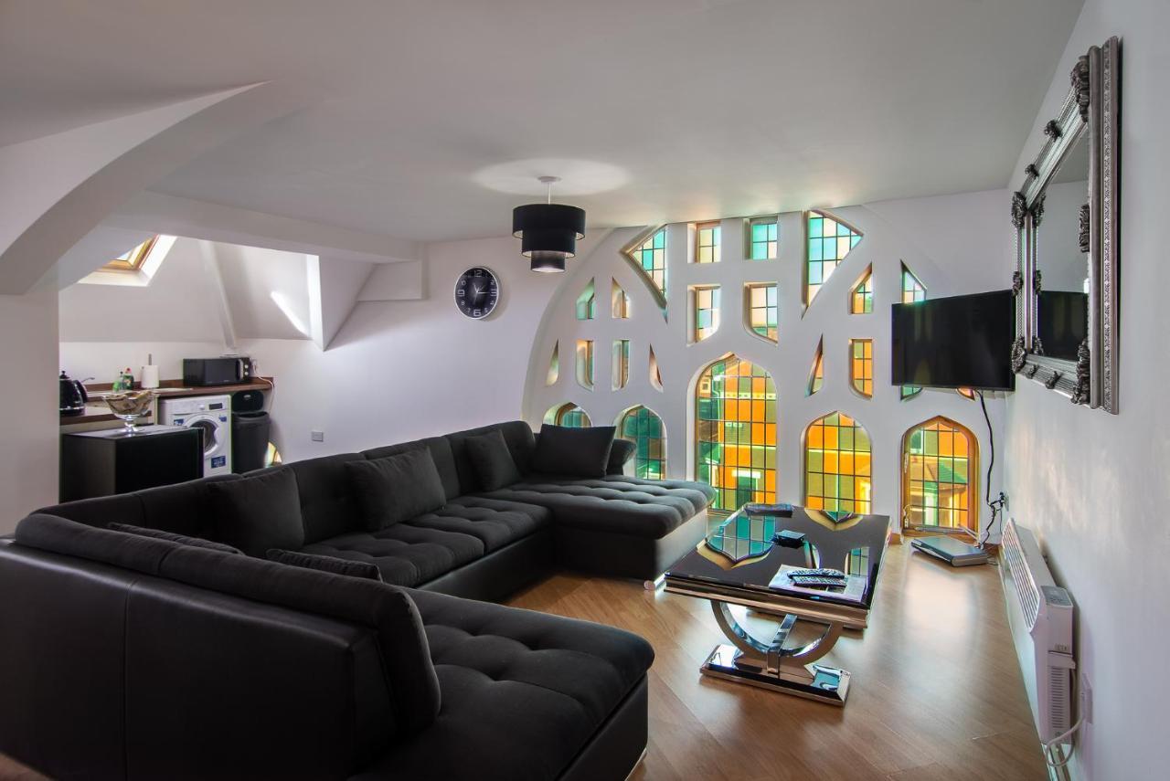 Stunning Church Conversion Close To The Tower 黑潭 外观 照片
